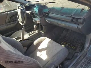 1994 Chevrolet Camaro z VIN 2G1FP22S1R2218727, wystawiony jako Copart lot #80922944 z przebiegiem 181 616 mil mil oraz Szkoda całkowita • Salvage title. Historia ofert i sprzedaży dostępna na DreamBid. Obrazek 8.