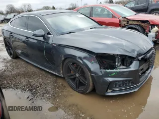2018 Audi A5 Sportback Premium Plus with VIN WAUENCF55JA136824, listed as a Copart auction lot 47291714 with 33,866 mi miles. Bid and sale history available at carsss.com. Image 4.