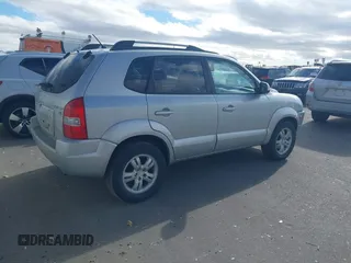 2007 Hyundai Tucson SE with VIN KM8JN72DX7U492369, listed as a IAAI auction lot 41665512 with 228,660 mi miles and . Bid and sale history available at DreamBid. Image 4.