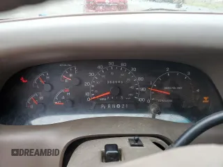 1999 Ford F-250 XL with VIN 1FTNX20FXXEA40858, listed as a Copart auction lot 63296925 with 368,565 mi miles and Salvage title. Bid and sale history available at DreamBid. Image 9.