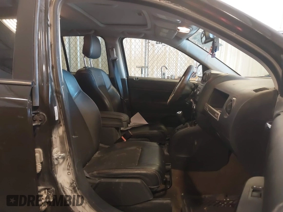 2016 Jeep Compass 75th Anniversary with VIN 1C4NJCBB0GD760290, listed as a IAAI auction lot 41279623 with 174,316 mi miles and . Bid and sale history available at DreamBid. Image 5.