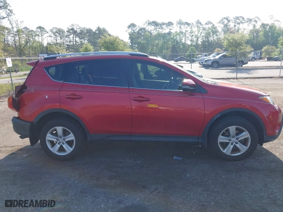 2013 Toyota RAV4 XLE with VIN JTMWFREV8D5012441, listed as a IAAI auction lot 41943680 with 82,119 mi miles. Bid and sale history available at carsss.com. Image 13.