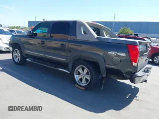 2004 Chevrolet Avalanche z VIN 3GNEK12T74G157482, wystawiony jako IAAI lot #42386139 z przebiegiem 109 444 mil mil oraz . Historia ofert i sprzedaży dostępna na DreamBid. Obrazek 3.