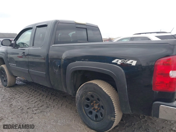 2007 Chevrolet Silverado 1500 LT w/1LT with VIN 1GCEK19J57Z513641, listed as a IAAI auction lot 41121044 with 225,809 mi miles. Bid and sale history available at carsss.com. Image 14.