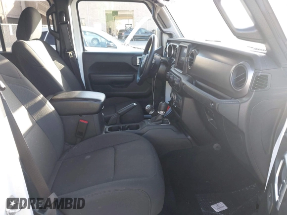 2022 Jeep Gladiator Texas Trail with VIN 1C6HJTAG4NL149537, listed as a IAAI auction lot 41947122 with 43,938 mi miles. Bid and sale history available at carsss.com. Image 5.