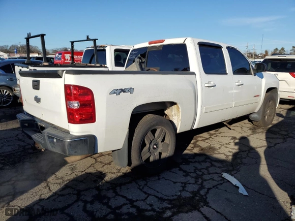 2008 Chevrolet Silverado 1500 LTZ with VIN 2GCEK13Y381187354, listed as a Copart auction lot 84293494 with 112,771 mi miles and Salvage Title. Bid and sale history available at carsss.com. Image 3.
