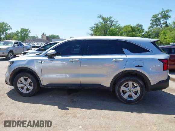 2022 Kia Sorento LX with VIN 5XYRGDLC8NG113406, listed as a IAAI auction lot 42226699 with 60,848 mi miles and . Bid and sale history available at DreamBid. Image 14.