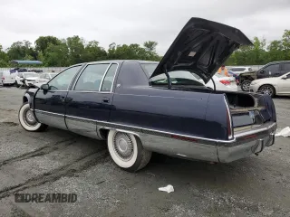 1994 Cadillac Fleetwood z VIN 1G6DW52P8RR724215, wystawiony jako Copart lot #57547715 z przebiegiem Nie podano mil oraz Szkoda całkowita • Salvage title. Historia ofert i sprzedaży dostępna na DreamBid. Obrazek 2.