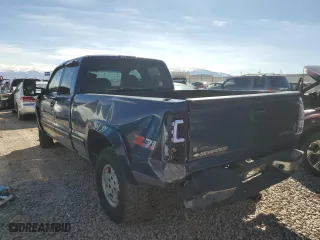 2000 Chevrolet Silverado 1500 LS with VIN 1GCEK19T6YE210393, listed as a Copart auction lot 50194685 with 186,035 mi miles and Salvage Title. Bid and sale history available at carsss.com. Image 2.