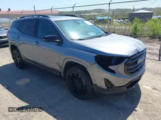 2020 GMC Terrain SLE z VIN 3GKALTEV5LL160906, wystawiony jako IAAI lot #42063518 z przebiegiem 58 911 mil mil oraz . Historia ofert i sprzedaży dostępna na DreamBid. Obrazek 1.