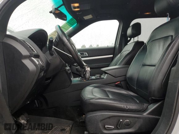 2017 Ford Explorer XLT z VIN 1FM5K8D83HGB60578, wystawiony jako Copart lot #59184795 z przebiegiem 100 850 mil mil oraz Szkoda całkowita • Salvage title. Historia ofert i sprzedaży dostępna na DreamBid. Obrazek 7.