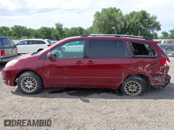 2008 Toyota Sienna XLE with VIN 5TDBK22C58S013745, listed as a IAAI auction lot 42565533 with 200,629 mi miles and . Bid and sale history available at DreamBid. Image 14.