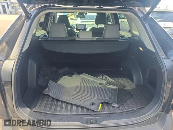 2022 Toyota RAV4 Hybrid XLE Premium z VIN 4T3B6RFVXNU071885, wystawiony jako IAAI lot #42730174 z przebiegiem 53 502 mil mil oraz . Historia ofert i sprzedaży dostępna na DreamBid. Obrazek 13.