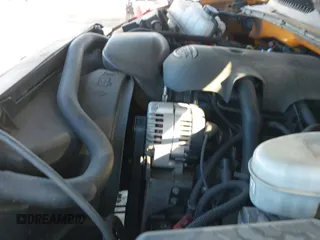2003 Chevrolet Silverado 1500 LS с VIN 1GCEC19T23Z328651, выставлен на аукционе IAAI как лот 41695107 с пробегом 277 051 миль миль и . История ставок и продаж доступна на DreamBid. Изображение 19.