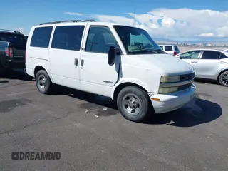 2002 Chevrolet Astro with VIN 1GNDM19X32B114455, listed as a IAAI auction lot 41960758 with 219,333 mi miles. Bid and sale history available at carsss.com. Image 1.