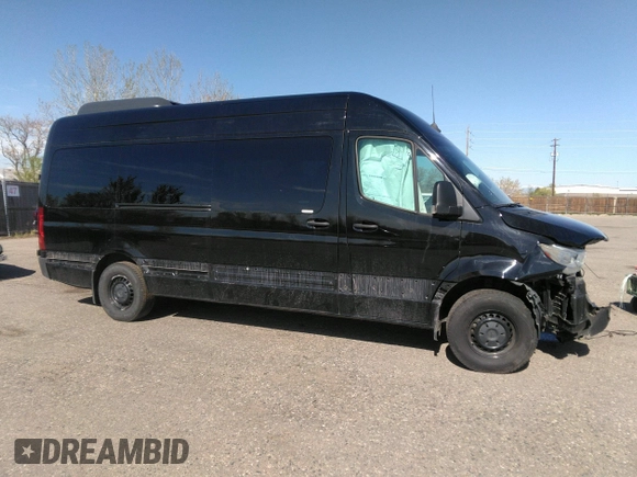 2024 Mercedes-Benz Sprinter Passenger with VIN W1Z4NGHY2RT162429, listed as a IAAI auction lot 41994321 with 6,092 mi miles. Bid and sale history available at carsss.com. Image 13.
