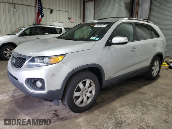 2013 Kia Sorento LX with VIN 5XYKTCA69DG331275, listed as a Copart auction lot 48147505 with 103,582 mi miles and Clean Title. Bid and sale history available at carsss.com. Image 1.