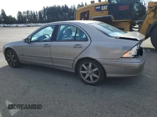 2003 Mercedes-Benz C 320 with VIN WDBRF64J53F440632, listed as a Copart auction lot 71250234 with 112,845 mi miles and Salvage Title. Bid and sale history available at DreamBid. Image 2.