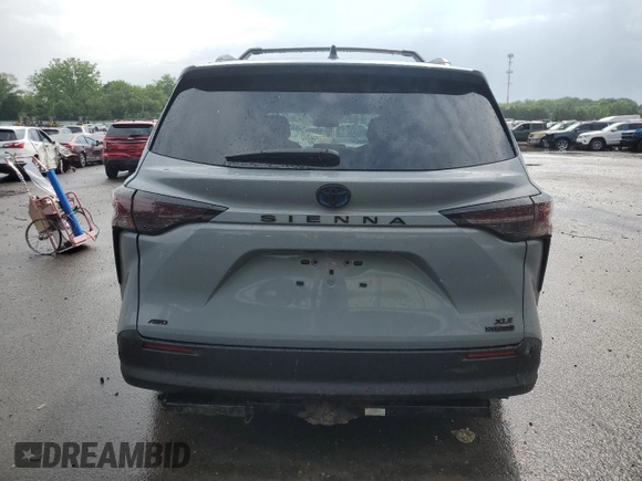 2024 Toyota Sienna LE with VIN 5TDCSKFC2RS121742, listed as a Copart auction lot 56043664 with 0 mi miles and Salvage Title. Bid and sale history available at carsss.com. Image 6.
