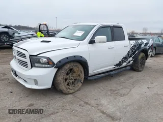 2016 Ram 1500 Sport z VIN 1C6RR7HT5GS149692, wystawiony jako IAAI lot #41174363 z przebiegiem 102 938 mil mil oraz . Historia ofert i sprzedaży dostępna na DreamBid. Obrazek 18.