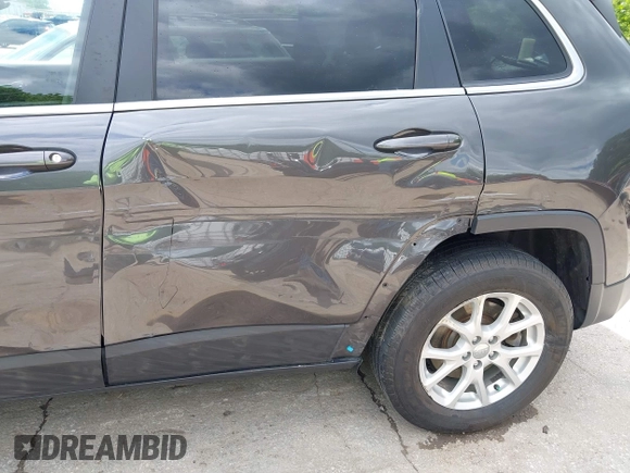 2016 Jeep Cherokee Latitude с VIN 1C4PJMCS3GW118356, выставлен на аукционе IAAI как лот 42342091 с пробегом 143 726 миль миль и . История ставок и продаж доступна на DreamBid. Изображение 17.