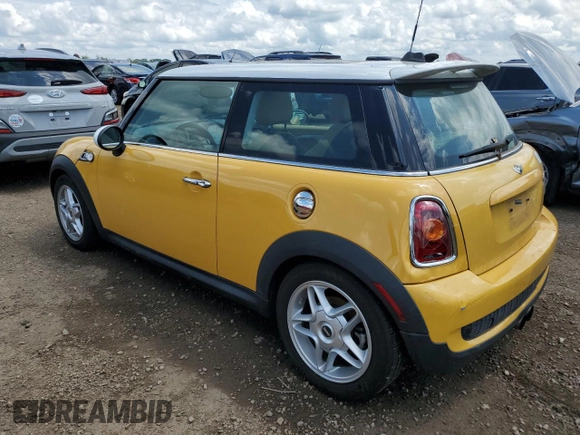 2009 MINI Hardtop S with VIN WMWMF73569TW82519, listed as a Copart auction lot 62872425 with 101,656 mi miles and Clean title. Bid and sale history available at DreamBid. Image 2.