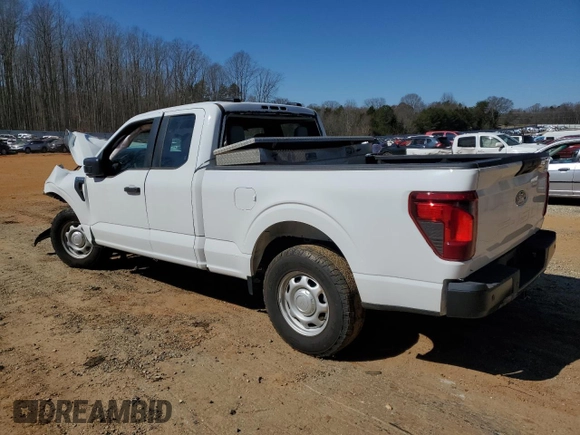 2024 Ford F-150 XL z VIN 1FTEX1KP2RKE07403, wystawiony jako Copart lot #84509914 z przebiegiem 6 603 mil mil oraz Szkoda całkowita • Salvage title. Historia ofert i sprzedaży dostępna na DreamBid. Obrazek 2.