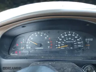 1997 Toyota 4Runner Limited with VIN JT3HN87R9V0072754, listed as a IAAI auction lot 41912390 with 260,079 mi miles. Bid and sale history available at carsss.com. Image 7.