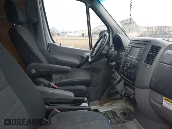 2014 Mercedes-Benz Sprinter Cargo with VIN WD3PE8DC4E5874522, listed as a IAAI auction lot 41846086 with 347,045 mi miles and . Bid and sale history available at carsss.com. Image 5.