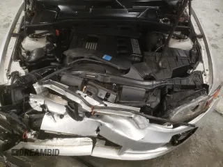 2011 BMW 1 Series 128i with VIN WBAUL7C52BVM80814, listed as a Copart auction lot 45150975 with 186,716 mi miles and Salvage title. Bid and sale history available at DreamBid. Image 11.