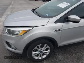 2017 Ford Escape SE with VIN 1FMCU0GD8HUC00733, listed as a IAAI auction lot 41576112 with 130,484 mi miles. Bid and sale history available at carsss.com. Image 18.