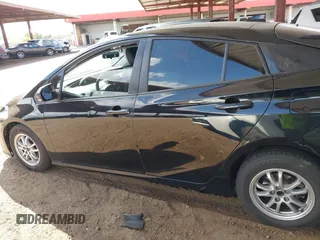 2016 Toyota Prius Two with VIN JTDKBRFUXG3503142, listed as a IAAI auction lot 42027700 with 185,319 mi miles. Bid and sale history available at carsss.com. Image 15.