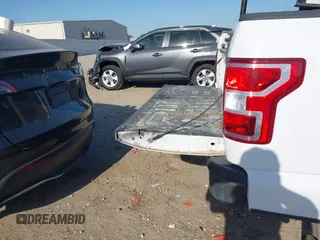 2019 Ford F-150 XL with VIN 1FTMF1CBXKKD47748, listed as a IAAI auction lot 41983277 with 120,933 mi miles. Bid and sale history available at carsss.com. Image 18.