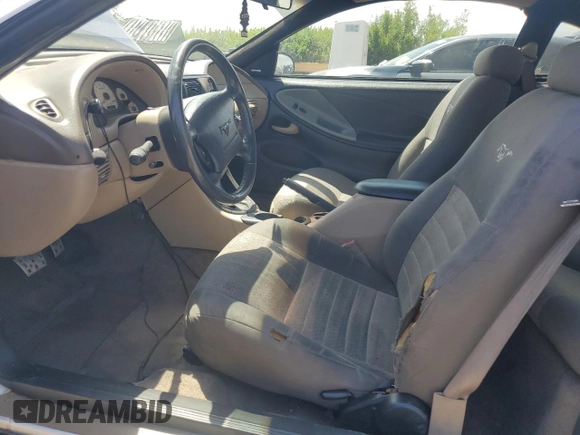 1999 Ford Mustang GT z VIN 1FAFP42X1XF152146, wystawiony jako Copart lot #57871835 z przebiegiem Nie podano mil oraz Szkoda całkowita • Salvage title. Historia ofert i sprzedaży dostępna na DreamBid. Obrazek 7.