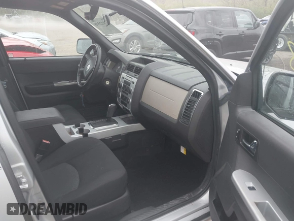 2008 Mercury Mariner с VIN 4M2CU91148KJ18642, выставлен на аукционе IAAI как лот 42022518 с пробегом 90 305 миль миль и . История ставок и продаж доступна на DreamBid. Изображение 5.