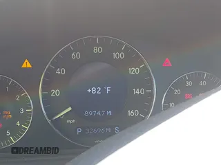 2005 Mercedes-Benz CLK 320 with VIN WDBTK65G55T040420, listed as a IAAI auction lot 42213018 with 32,696 mi miles and . Bid and sale history available at DreamBid. Image 7.