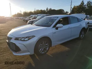 2020 Toyota Avalon Hybrid XLE z VIN 4T1J21FB5LU015115, wystawiony jako Copart lot #72984074 z przebiegiem 75 307 mil mil oraz Szkoda całkowita • Salvage title. Historia ofert i sprzedaży dostępna na DreamBid. Obrazek 1.