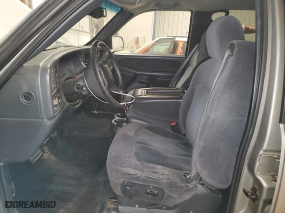 2002 Chevrolet Silverado 2500HD LS with VIN 1GCHK23U42F164049, listed as a Copart auction lot 89321135 with NaN miles and Non Repairable. Bid and sale history available at carsss.com. Image 7.