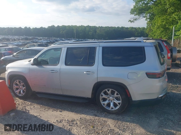 2022 Jeep Wagoneer Series III with VIN 1C4SJVDT1NS200825, listed as a IAAI auction lot 42143272 with 20,548 mi miles and . Bid and sale history available at DreamBid. Image 14.