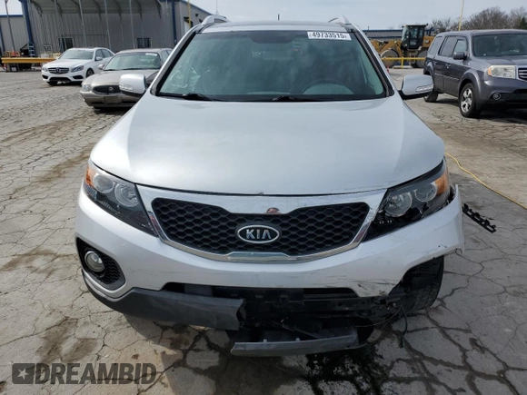 2012 Kia Sorento EX with VIN 5XYKU4A25CG305691, listed as a Copart auction lot 49733515 with 204,552 mi miles and Salvage Title. Bid and sale history available at carsss.com. Image 5.