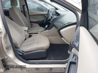 2018 Ford Focus SE with VIN 1FADP3F27JL219423, listed as a IAAI auction lot 41575274 with 73,574 mi miles. Bid and sale history available at carsss.com. Image 5.