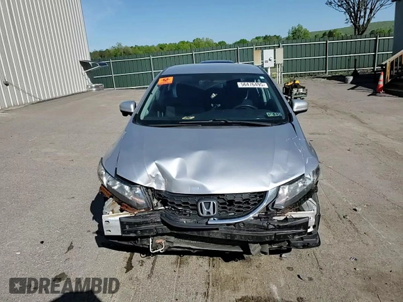 2015 Honda Civic SE z VIN 19XFB2F77FE246287, wystawiony jako Copart lot #56476495 z przebiegiem 218 009 mil mil oraz Szkoda całkowita • Salvage title. Historia ofert i sprzedaży dostępna na DreamBid. Obrazek 13.