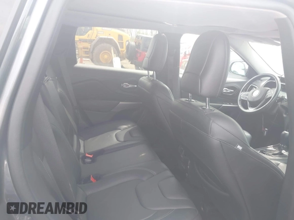 2021 Jeep Cherokee Limited with VIN 1C4PJMDX8MD212475, listed as a IAAI auction lot 42051824 with 31,905 mi miles and . Bid and sale history available at DreamBid. Image 8.
