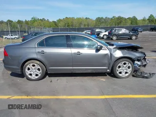 2010 Ford Fusion SE with VIN 3FAHP0HA9AR233281, listed as a IAAI auction lot 41916675 with 73,318 mi miles. Bid and sale history available at carsss.com. Image 12.