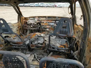 2004 Ford F-350 XL with VIN 1FTSW31PX4EA85099, listed as a Copart auction lot 48796985 with Not Provided miles and Salvage Title. Bid and sale history available at DreamBid. Image 8.