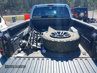 2008 Toyota Tacoma with VIN 5TEUU42NX8Z505724, listed as a IAAI auction lot 41635356 with 179,140 mi miles and . Bid and sale history available at DreamBid. Image 8.