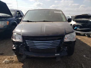 2014 Chrysler Town & Country Touring with VIN 2C4RC1BG2ER440037, listed as a Copart auction lot 69394284 with 125,978 mi miles and Salvage Title. Bid and sale history available at DreamBid. Image 5.