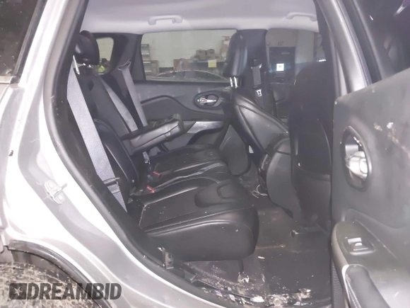 2019 Jeep Cherokee Latitude Plus with VIN 1C4PJMLX8KD137307, listed as a IAAI auction lot 41258365 with 131,758 mi miles and . Bid and sale history available at DreamBid. Image 8.