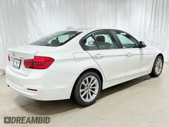 2018 BMW 3 Series 320i xDrive with VIN WBA8E5G50JNV01796, listed as a Copart auction lot 54241045 with 70,372 mi miles and Clean Title. Bid and sale history available at carsss.com. Image 4.