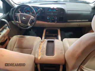 2007 Chevrolet Silverado 1500 LT w/2LT with VIN 2GCEC19J171638447, listed as a Copart auction lot 46090945 with 340,895 mi miles and Salvage Title. Bid and sale history available at carsss.com. Image 8.